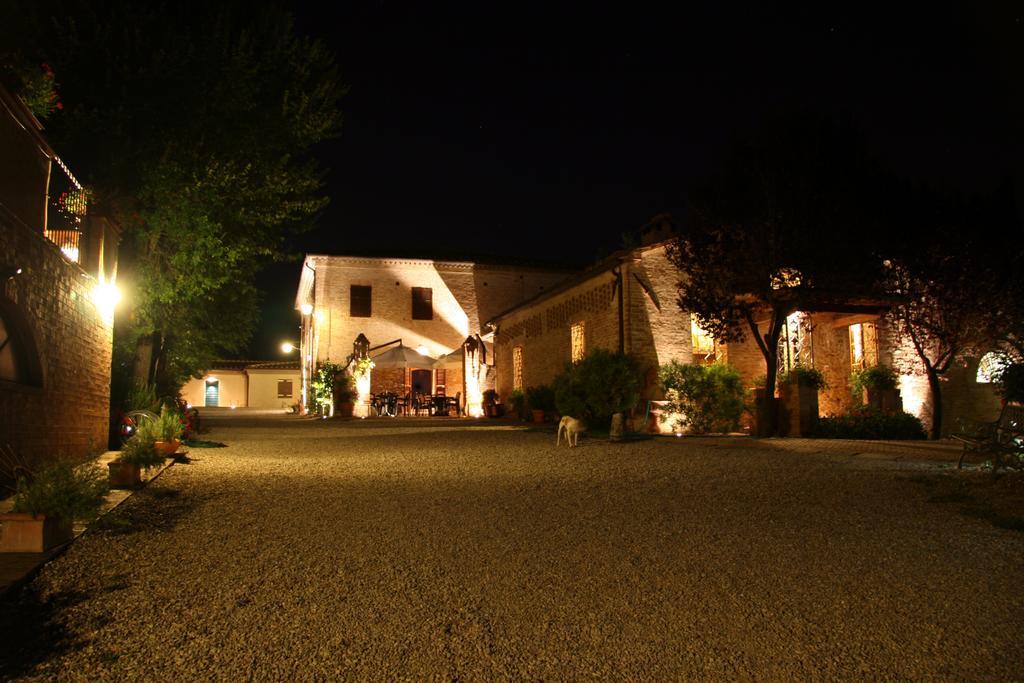 Il Canto Del Sole Monteroni dʼArbia Kültér fotó