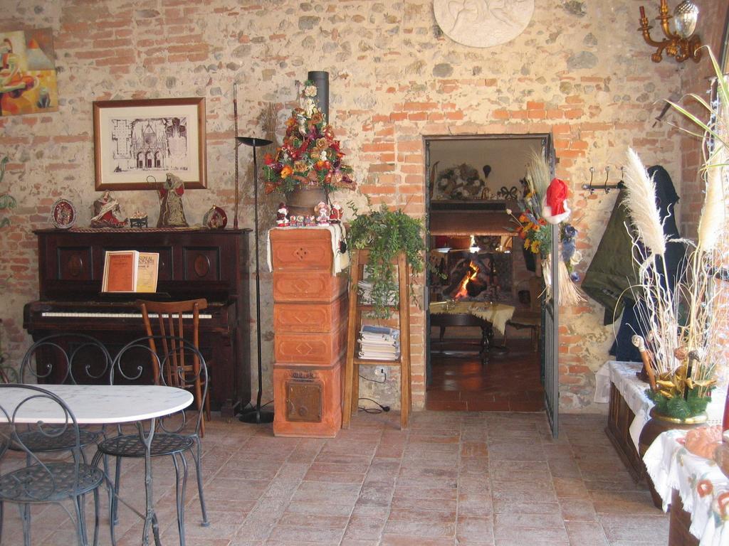 Il Canto Del Sole Monteroni dʼArbia Kültér fotó